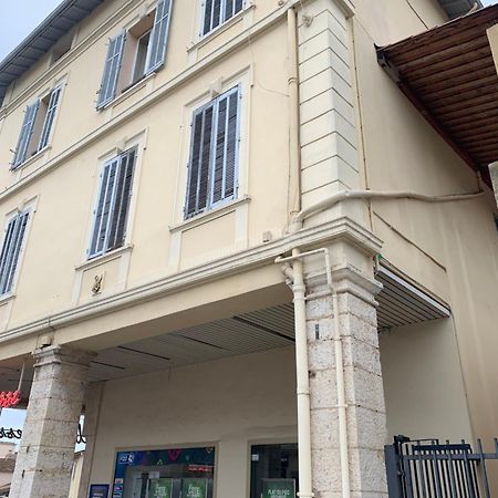 Un Appartement Atypiquement Provencal Le Cannet Buitenkant foto